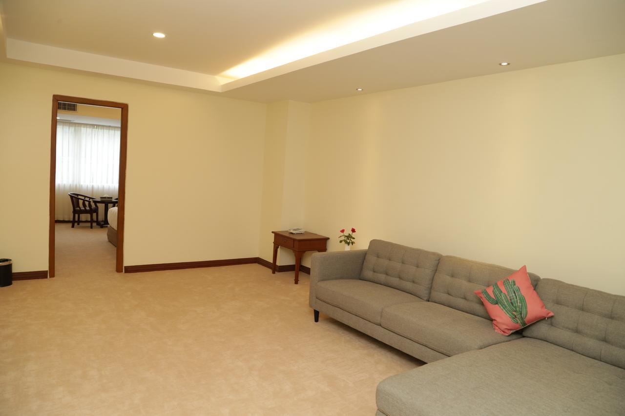 Pacific Hotel يانغون المظهر الخارجي الصورة
