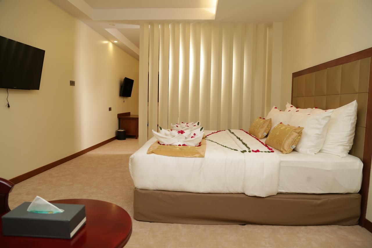 Pacific Hotel يانغون المظهر الخارجي الصورة