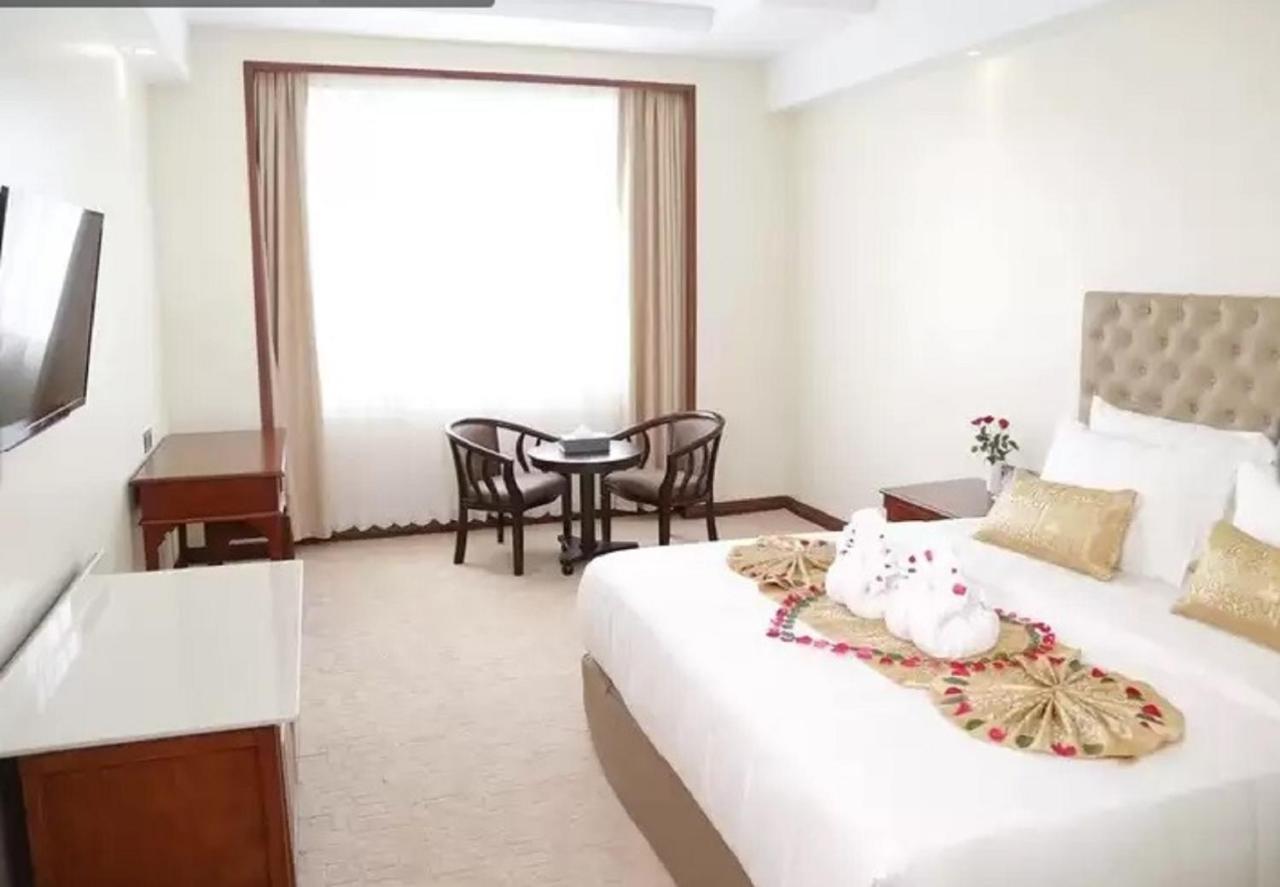 Pacific Hotel يانغون المظهر الخارجي الصورة